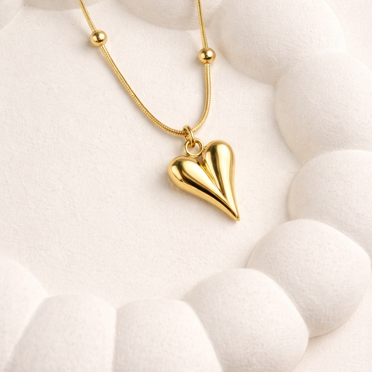 Amore Necklace