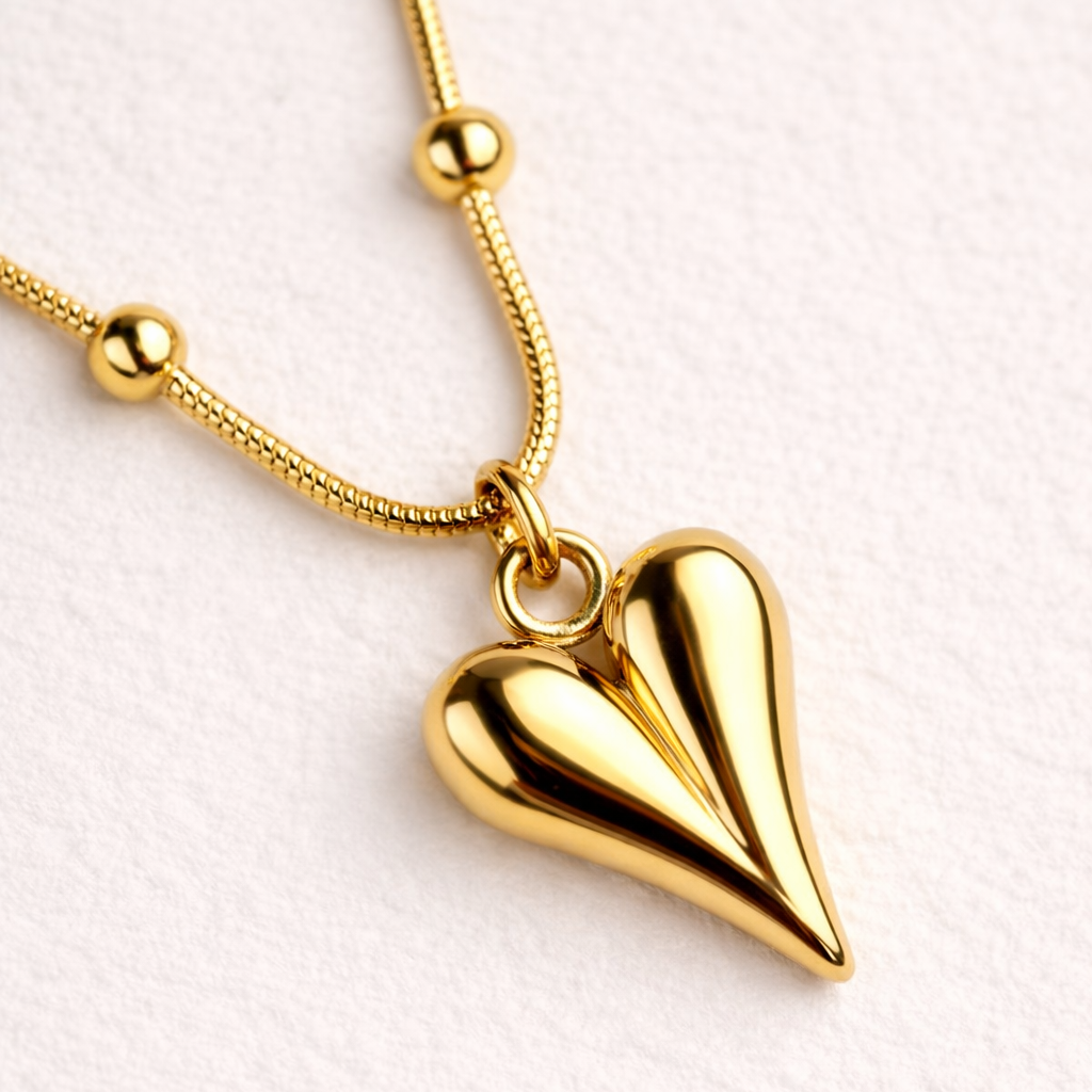Amore Necklace